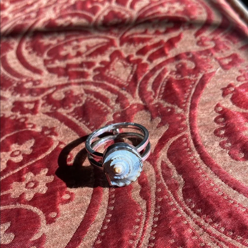 Unique Shell Ring - Picture 2 of 3